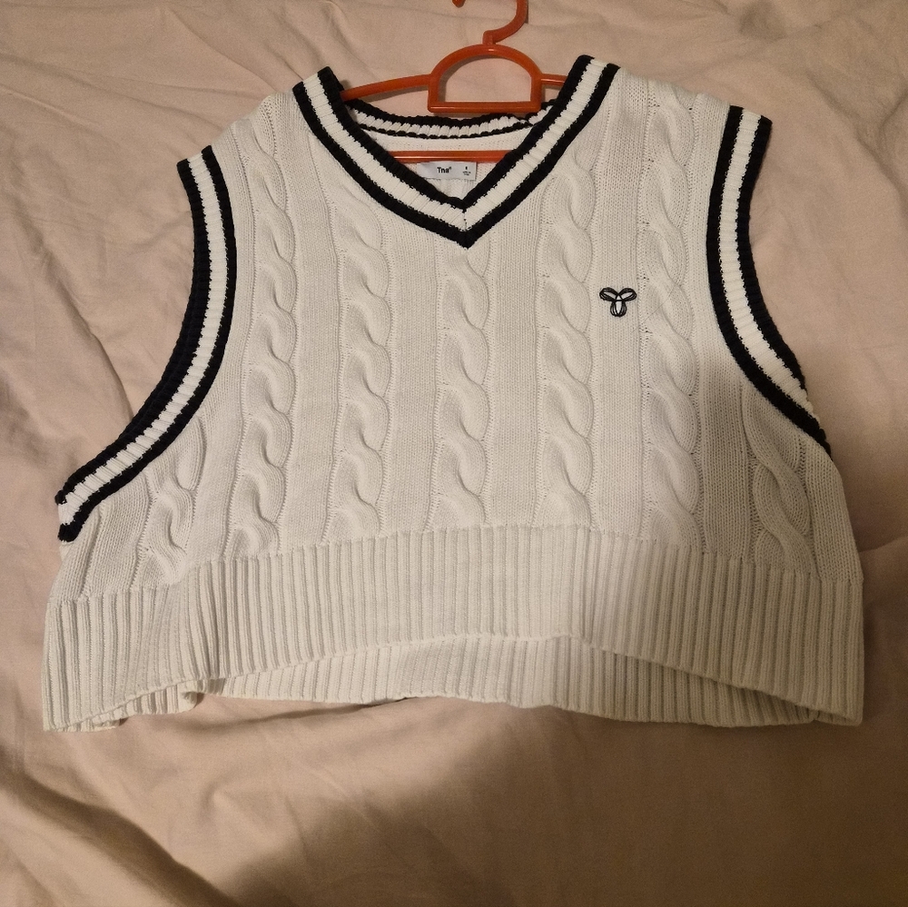 ARITZIA TNA VEST